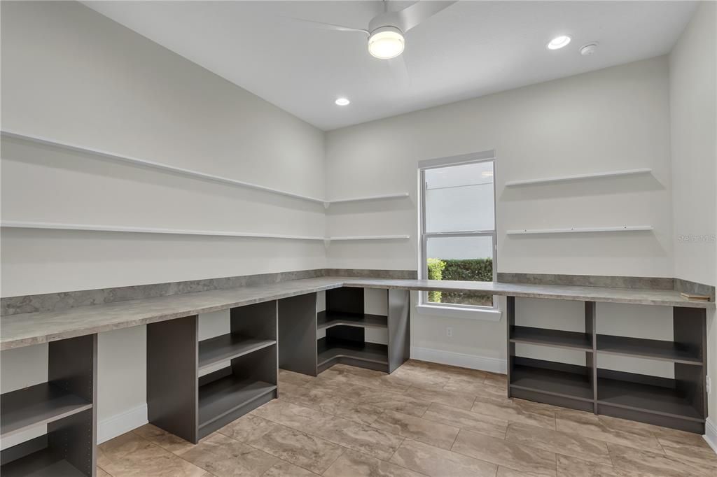 待售: $1,100,000 (4 贝兹, 4 浴室, 3197 平方英尺)