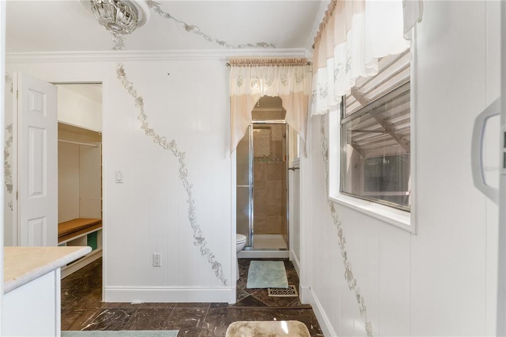 Activo con contrato: $129,000 (2 camas, 2 baños, 1200 Pies cuadrados)