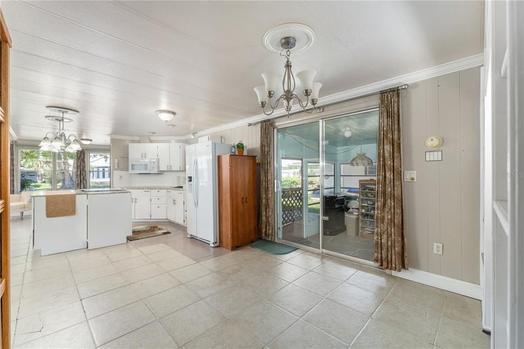 Activo con contrato: $129,000 (2 camas, 2 baños, 1200 Pies cuadrados)