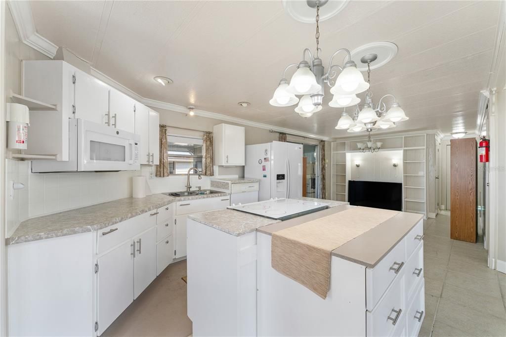 Activo con contrato: $129,000 (2 camas, 2 baños, 1200 Pies cuadrados)