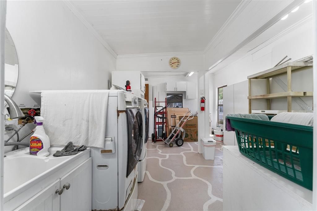 Activo con contrato: $129,000 (2 camas, 2 baños, 1200 Pies cuadrados)