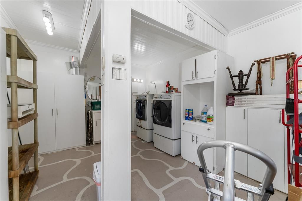 Activo con contrato: $129,000 (2 camas, 2 baños, 1200 Pies cuadrados)