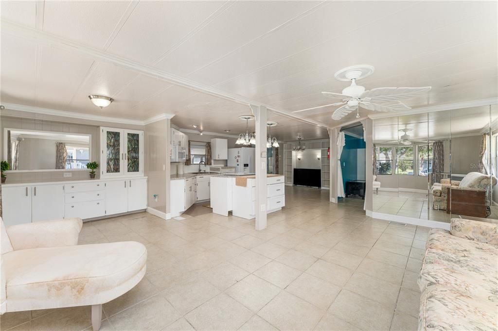 Activo con contrato: $129,000 (2 camas, 2 baños, 1200 Pies cuadrados)