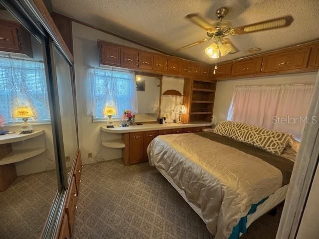 合同活跃: $115,000 (2 贝兹, 1 浴室, 910 平方英尺)