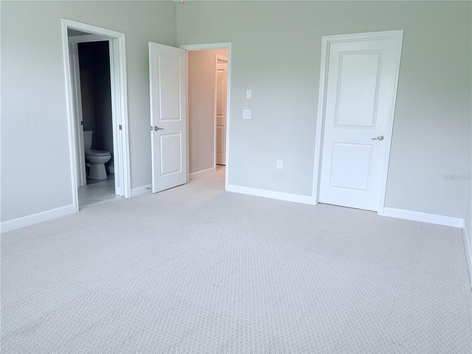 Active With Contract: $384,900 (3 beds, 2 baths, 1816 Square Feet)