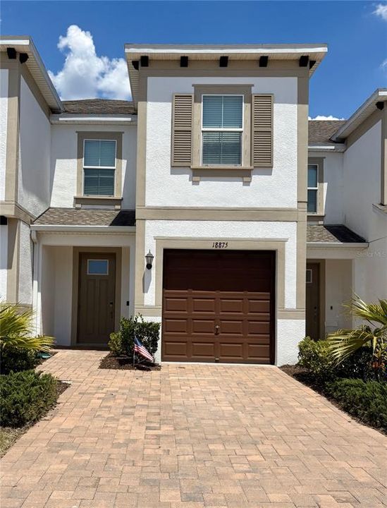 Active With Contract: $384,900 (3 beds, 2 baths, 1816 Square Feet)