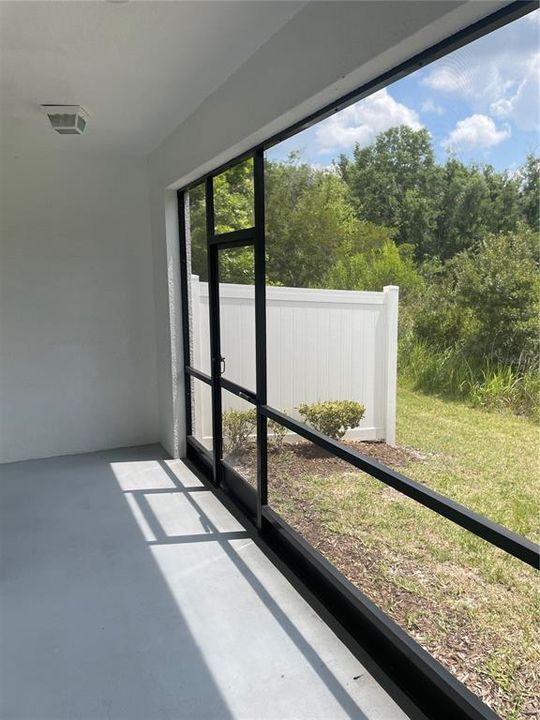 Active With Contract: $384,900 (3 beds, 2 baths, 1816 Square Feet)