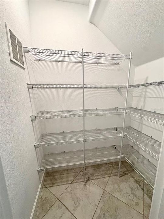 Active With Contract: $384,900 (3 beds, 2 baths, 1816 Square Feet)