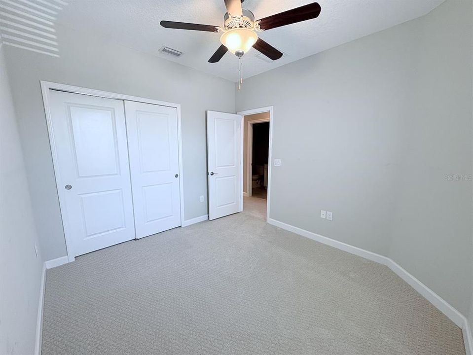 Active With Contract: $384,900 (3 beds, 2 baths, 1816 Square Feet)