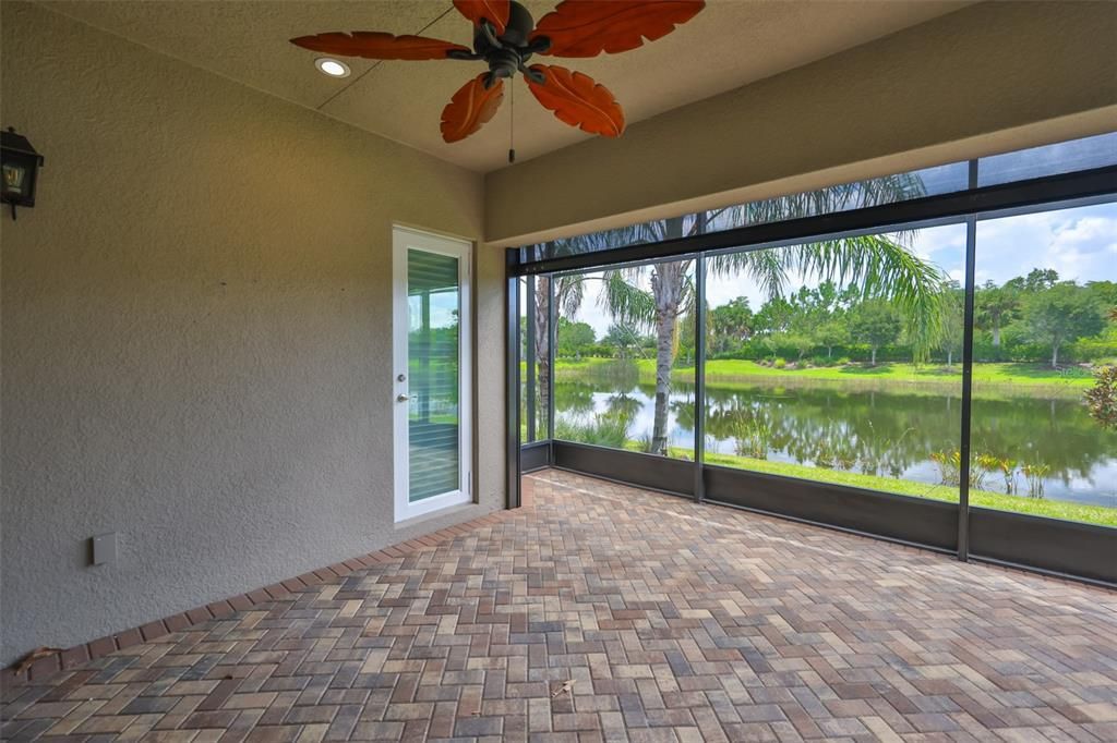 Active With Contract: $489,000 (3 beds, 2 baths, 2327 Square Feet)