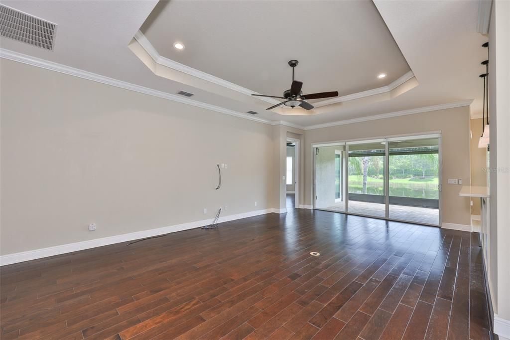 Active With Contract: $489,000 (3 beds, 2 baths, 2327 Square Feet)