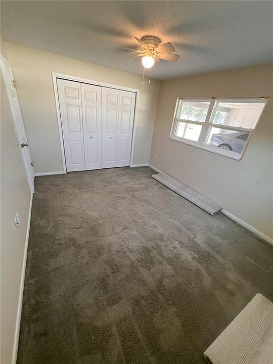 Active With Contract: $250,000 (3 beds, 2 baths, 1962 Square Feet)