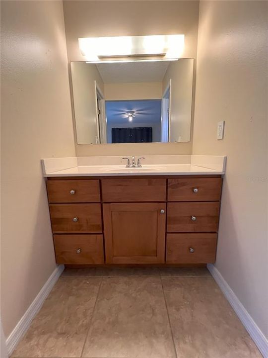 Active With Contract: $250,000 (3 beds, 2 baths, 1962 Square Feet)