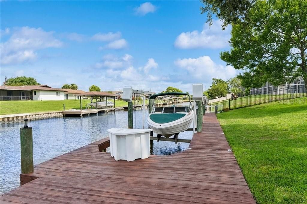 合同活跃: $525,000 (3 贝兹, 2 浴室, 1993 平方英尺)