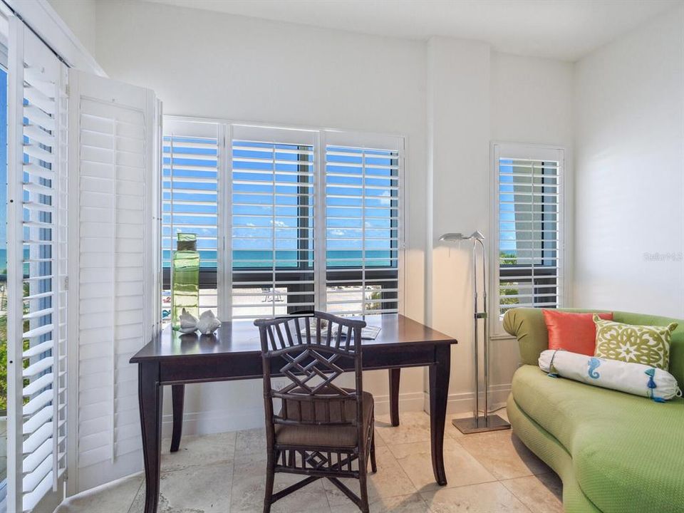 For Sale: $3,000,000 (3 beds, 3 baths, 2143 Square Feet)