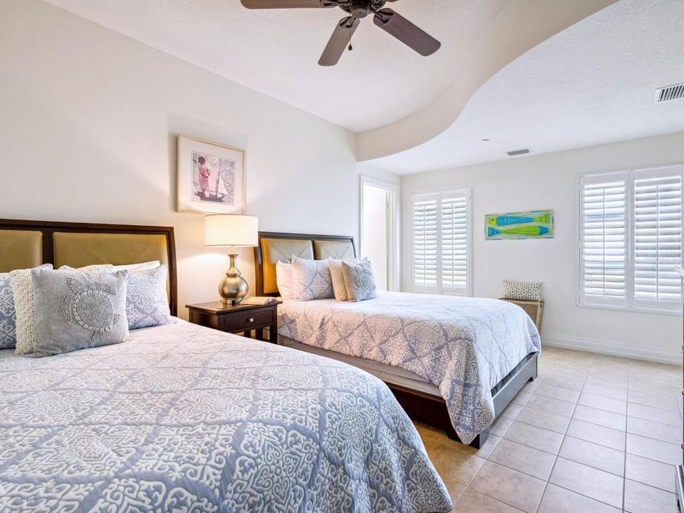For Sale: $3,000,000 (3 beds, 3 baths, 2143 Square Feet)