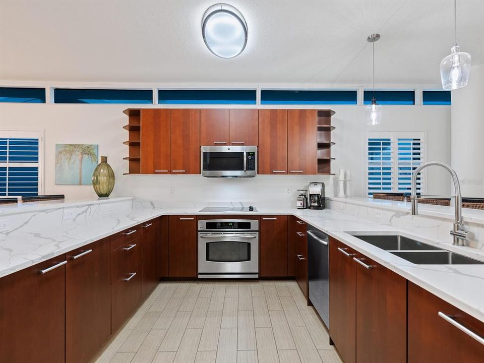 For Sale: $3,000,000 (3 beds, 3 baths, 2143 Square Feet)