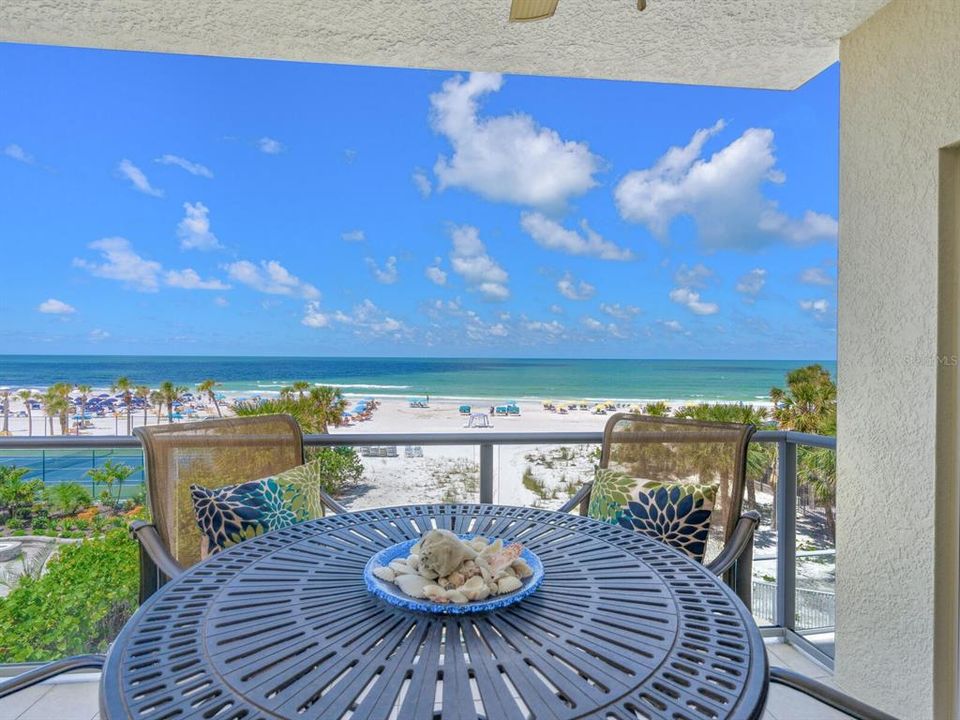For Sale: $3,000,000 (3 beds, 3 baths, 2143 Square Feet)