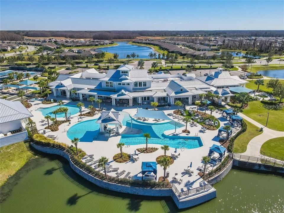 En Venta: $563,500 (3 camas, 2 baños, 2062 Pies cuadrados)