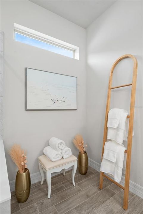 En Venta: $563,500 (3 camas, 2 baños, 2062 Pies cuadrados)