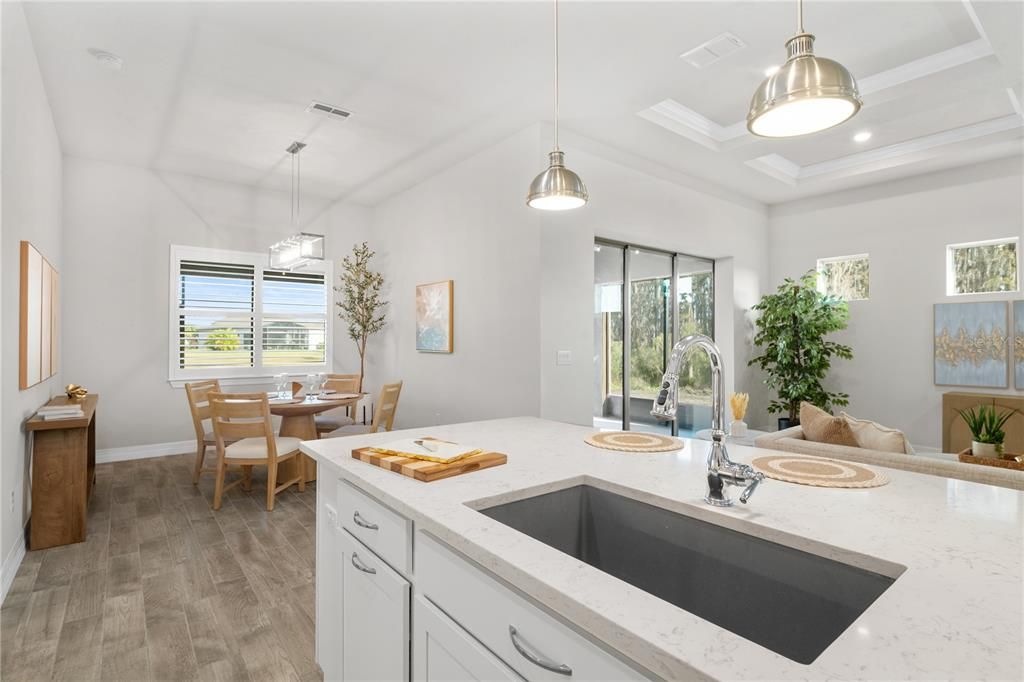 En Venta: $563,500 (3 camas, 2 baños, 2062 Pies cuadrados)