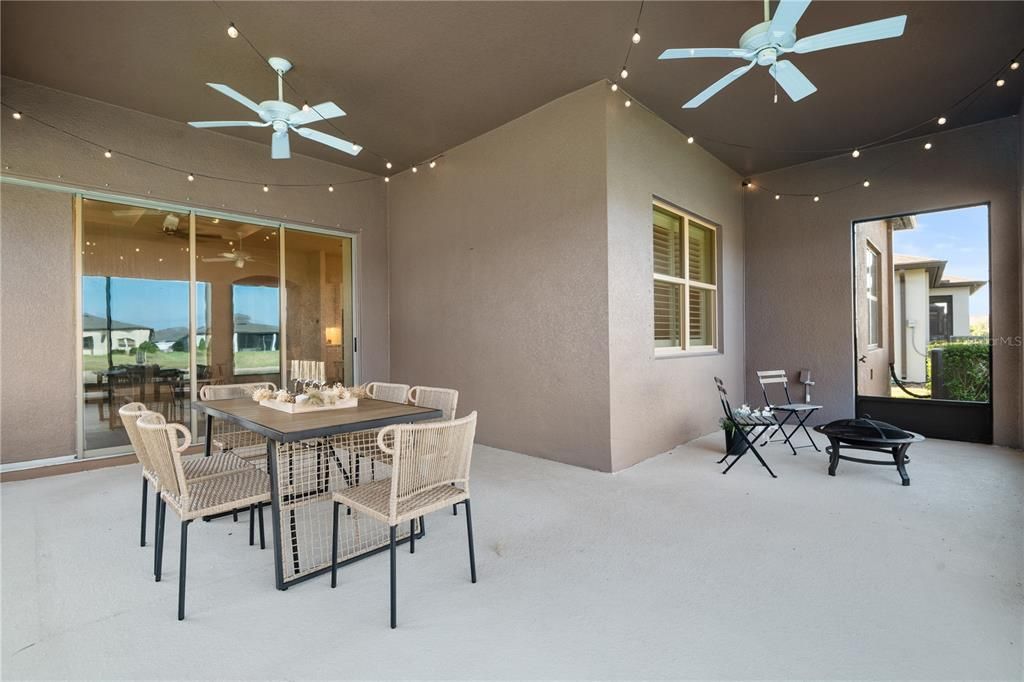 En Venta: $563,500 (3 camas, 2 baños, 2062 Pies cuadrados)