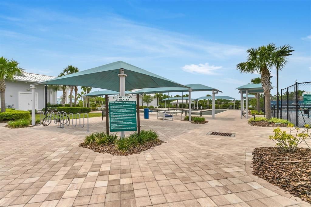 En Venta: $563,500 (3 camas, 2 baños, 2062 Pies cuadrados)