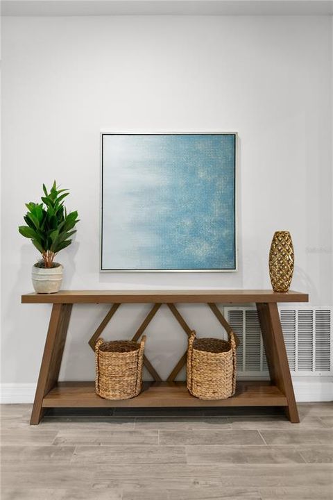 En Venta: $563,500 (3 camas, 2 baños, 2062 Pies cuadrados)