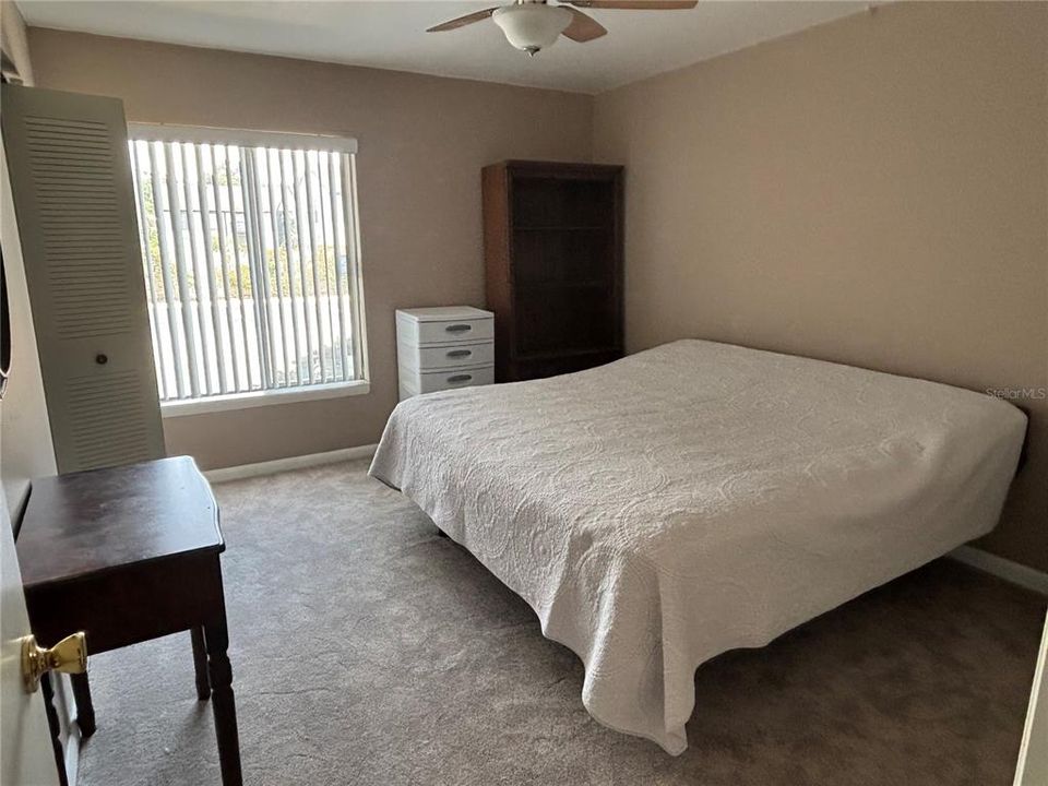 For Sale: $115,900 (1 beds, 1 baths, 682 Square Feet)