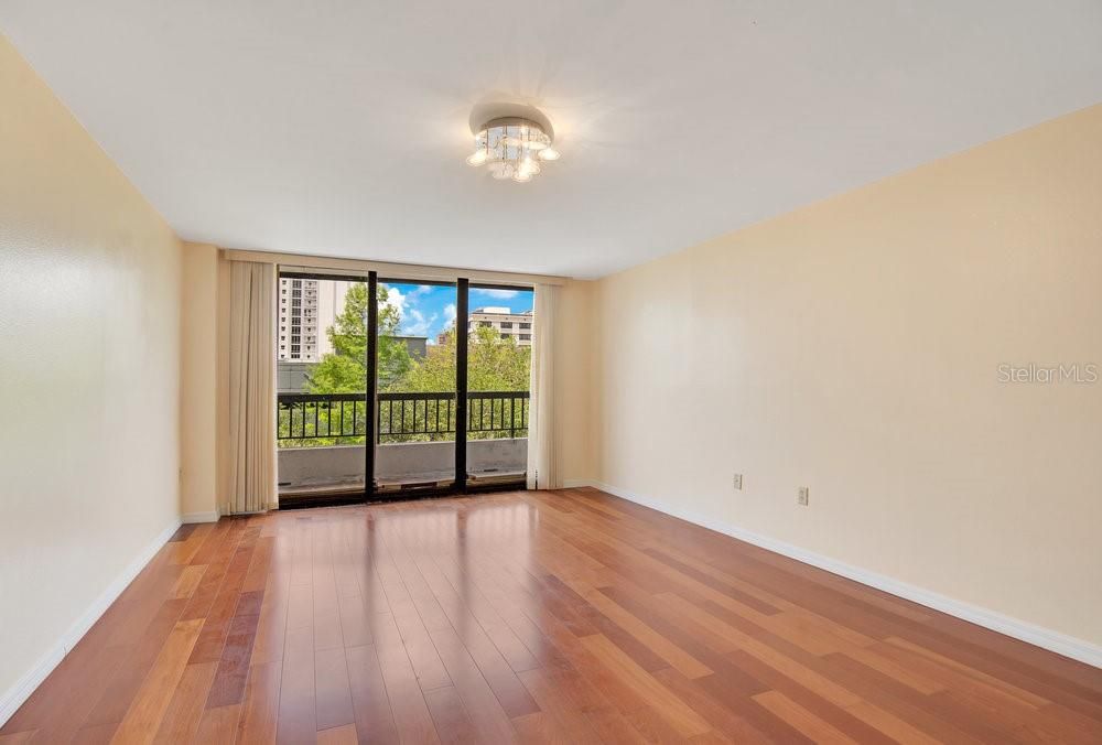На продажу: $325,000 (2 спален, 2 ванн, 1601 Квадратных фут)