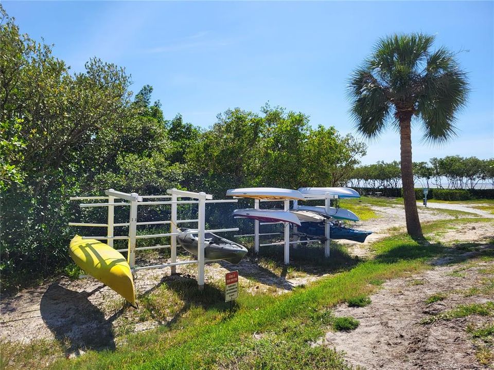 待售: $264,900 (2 贝兹, 1 浴室, 1220 平方英尺)