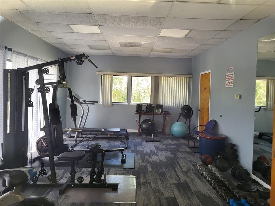 待售: $264,900 (2 贝兹, 1 浴室, 1220 平方英尺)