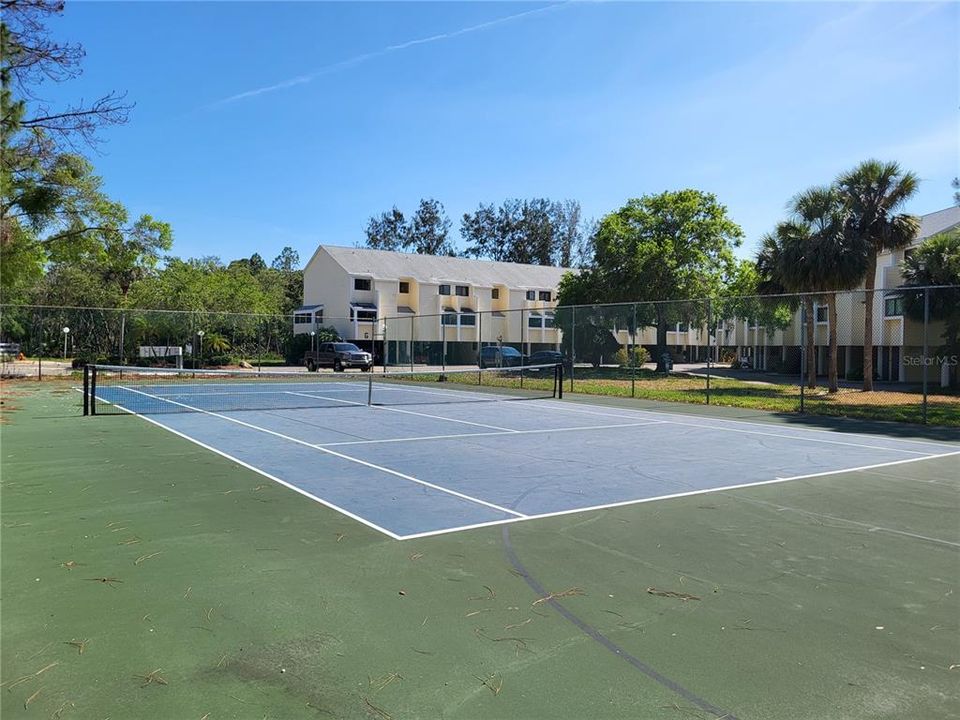 待售: $264,900 (2 贝兹, 1 浴室, 1220 平方英尺)