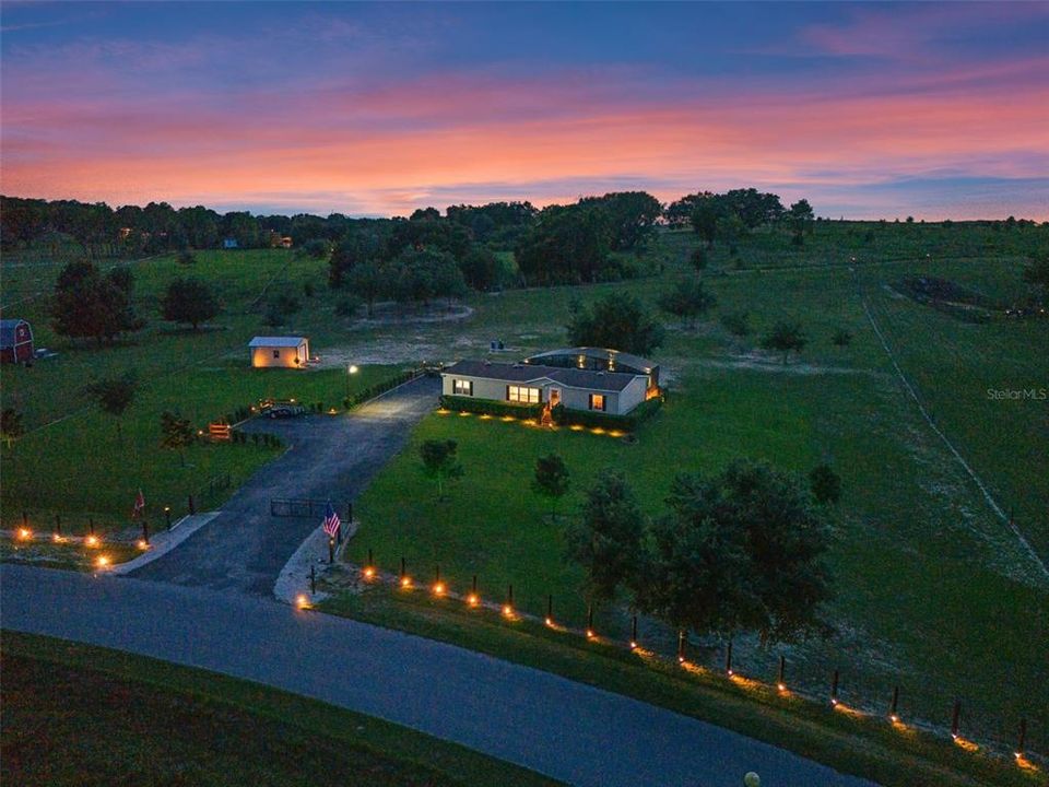 En Venta: $565,000 (3 camas, 2 baños, 1980 Pies cuadrados)