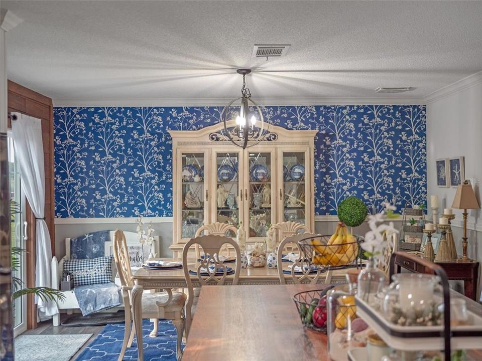 En Venta: $565,000 (3 camas, 2 baños, 1980 Pies cuadrados)