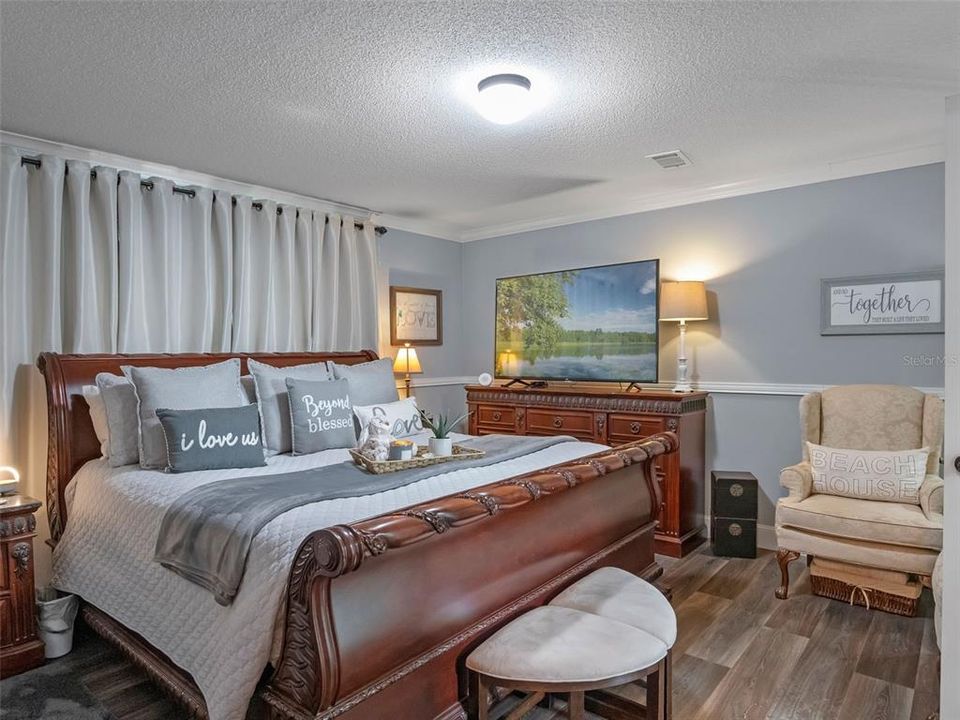 En Venta: $565,000 (3 camas, 2 baños, 1980 Pies cuadrados)