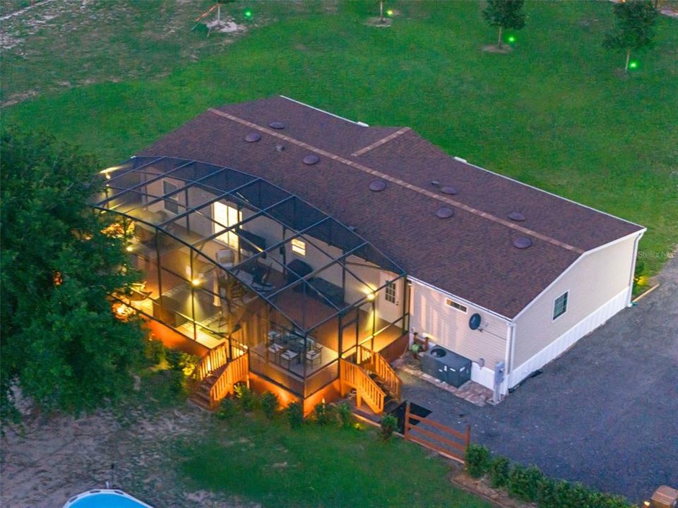 En Venta: $565,000 (3 camas, 2 baños, 1980 Pies cuadrados)