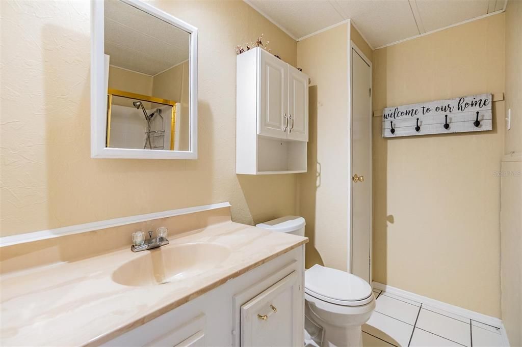 Под контрактом: $185,000 (2 спален, 2 ванн, 1328 Квадратных фут)