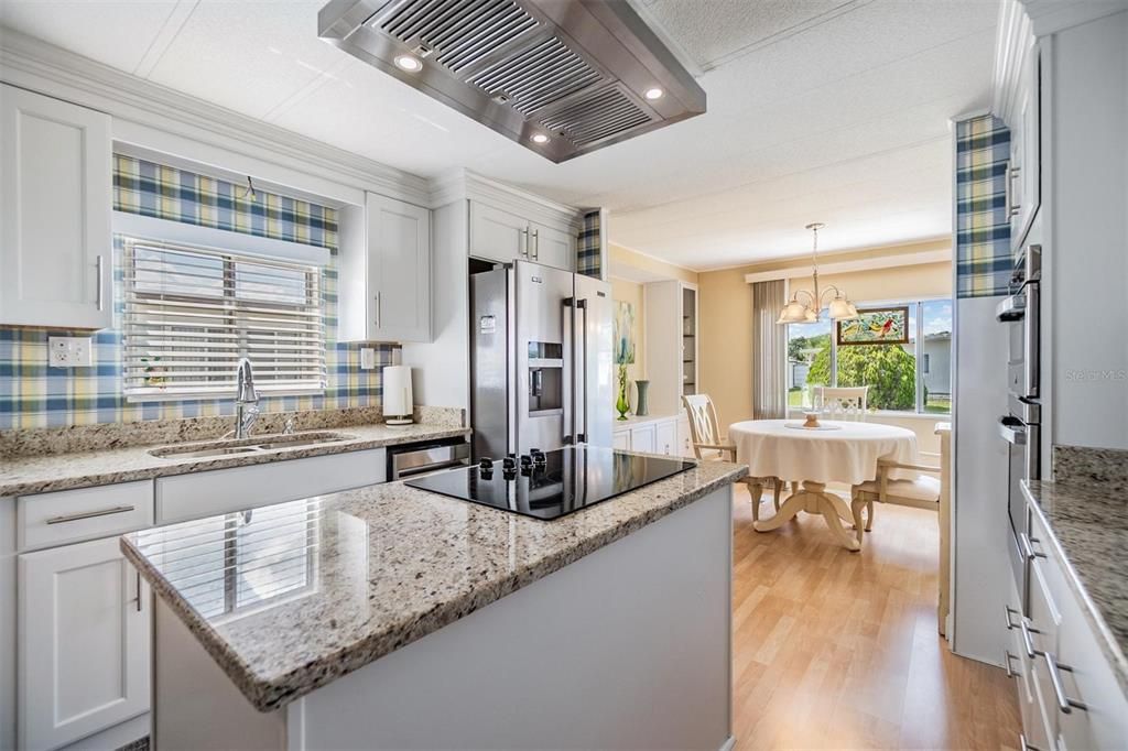 Под контрактом: $185,000 (2 спален, 2 ванн, 1328 Квадратных фут)