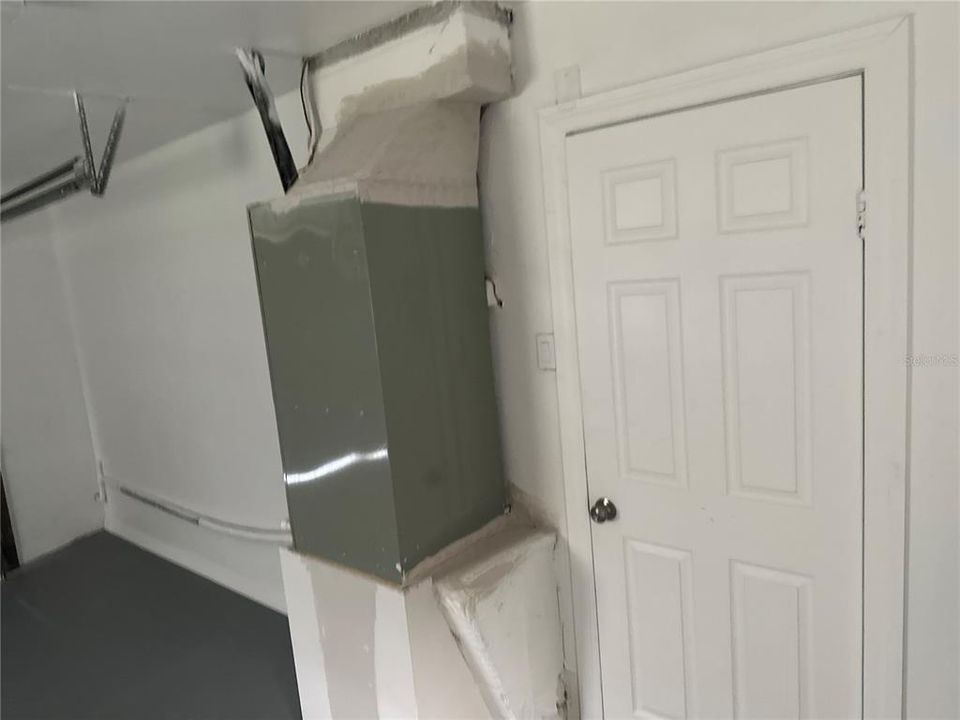 For Rent: $1,399 (4 beds, 3 baths, 1364 Square Feet)