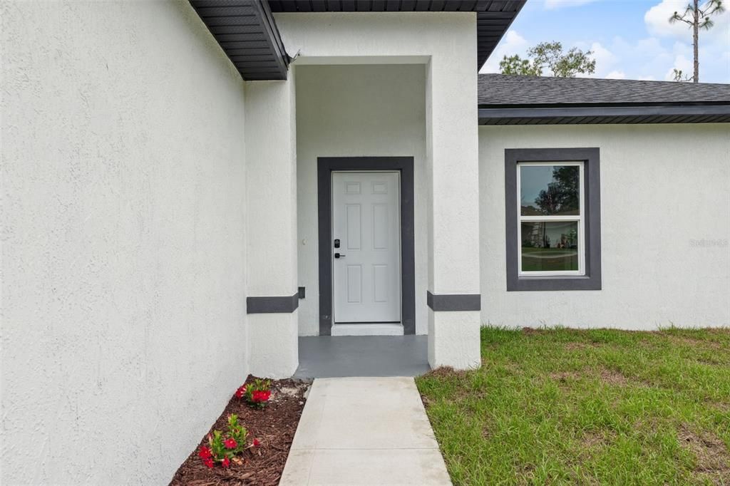 Activo con contrato: $262,000 (4 camas, 2 baños, 1503 Pies cuadrados)