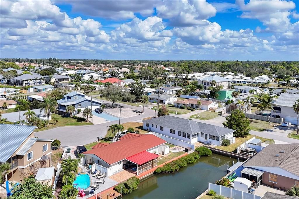 Activo con contrato: $387,500 (3 camas, 3 baños, 2187 Pies cuadrados)