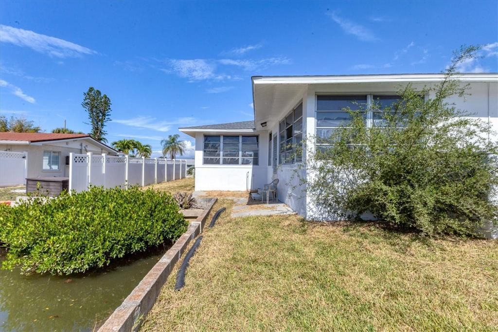 Activo con contrato: $387,500 (3 camas, 3 baños, 2187 Pies cuadrados)