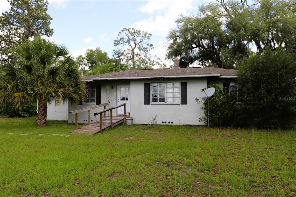 For Sale: $185,000 (3 beds, 2 baths, 1706 Square Feet)