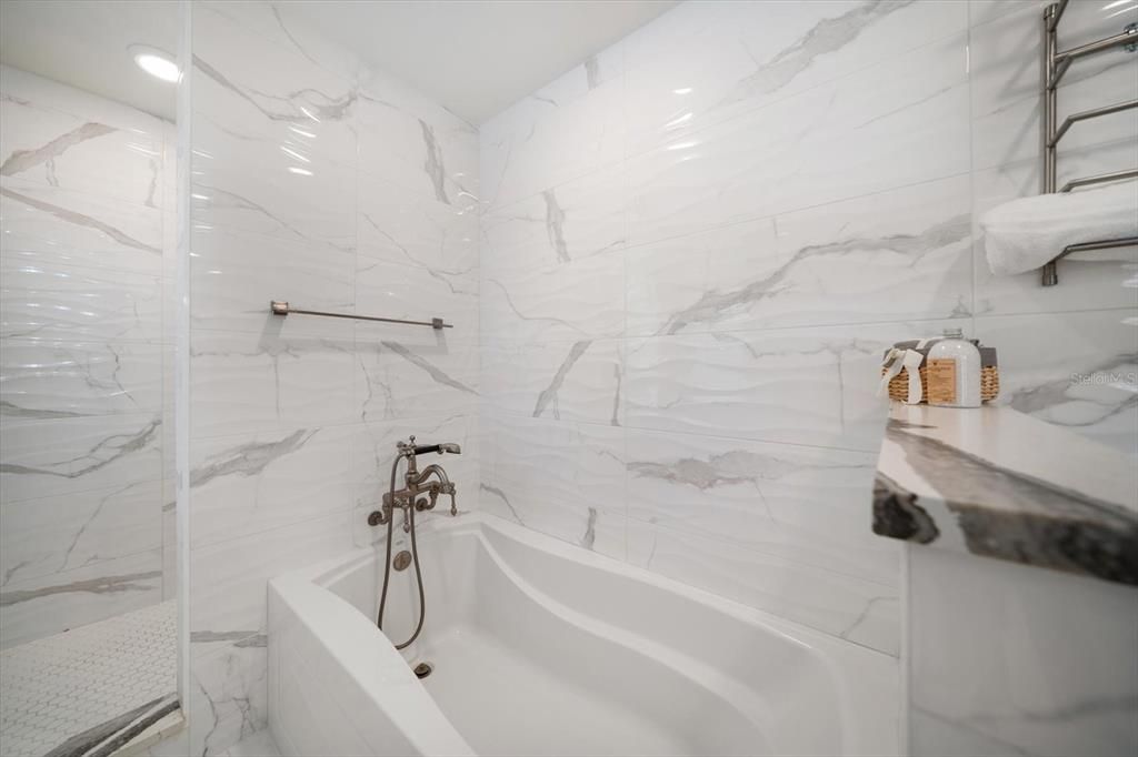 En Venta: $1,199,999 (2 camas, 2 baños, 2367 Pies cuadrados)