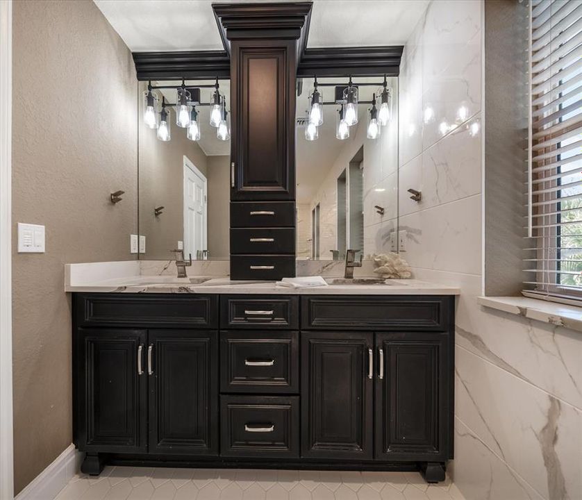 En Venta: $1,199,999 (2 camas, 2 baños, 2367 Pies cuadrados)