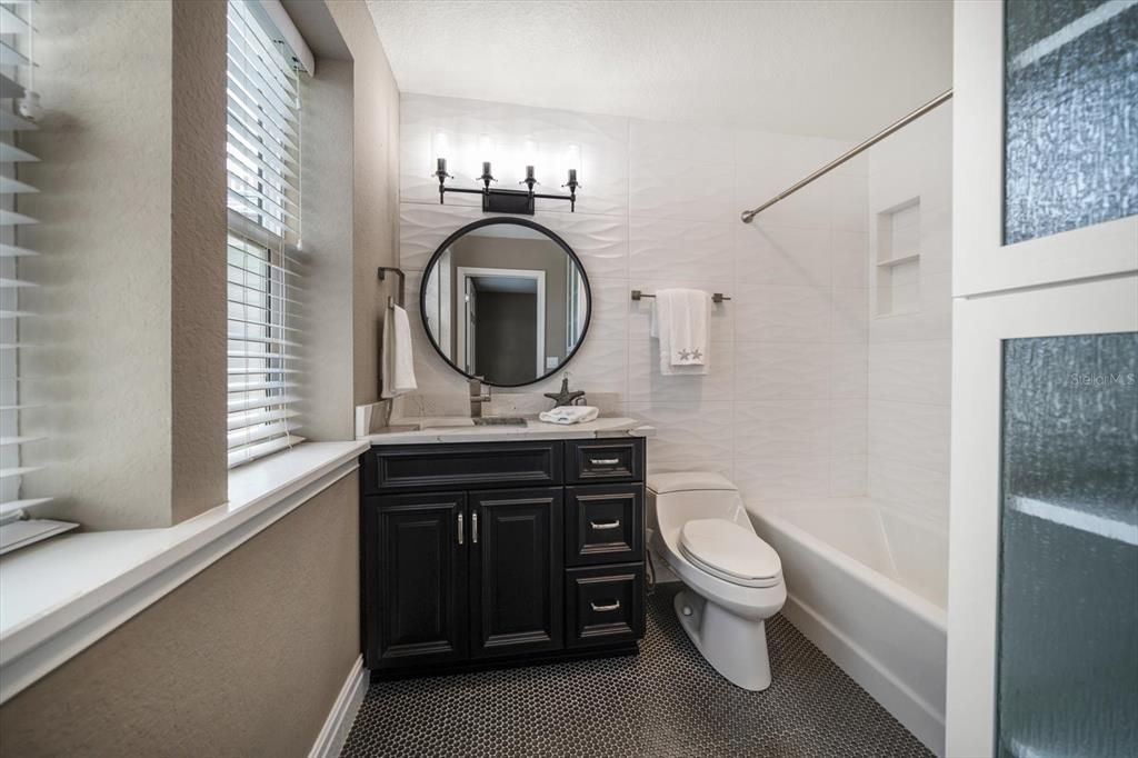 En Venta: $1,199,999 (2 camas, 2 baños, 2367 Pies cuadrados)