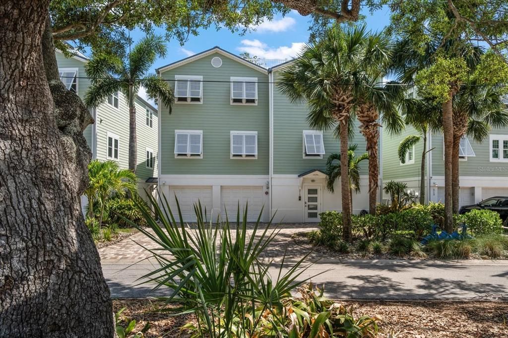 En Venta: $1,199,999 (2 camas, 2 baños, 2367 Pies cuadrados)