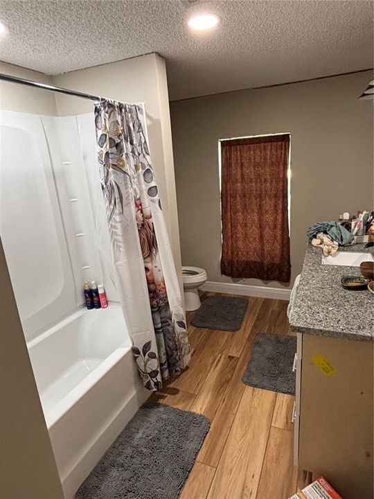 For Sale: $689,000 (2 beds, 2 baths, 1216 Square Feet)