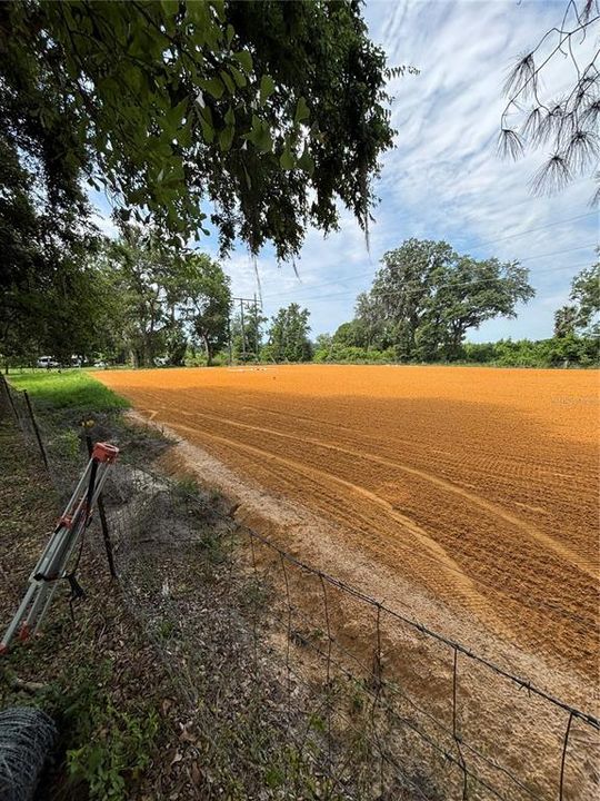 For Sale: $689,000 (2 beds, 2 baths, 1216 Square Feet)